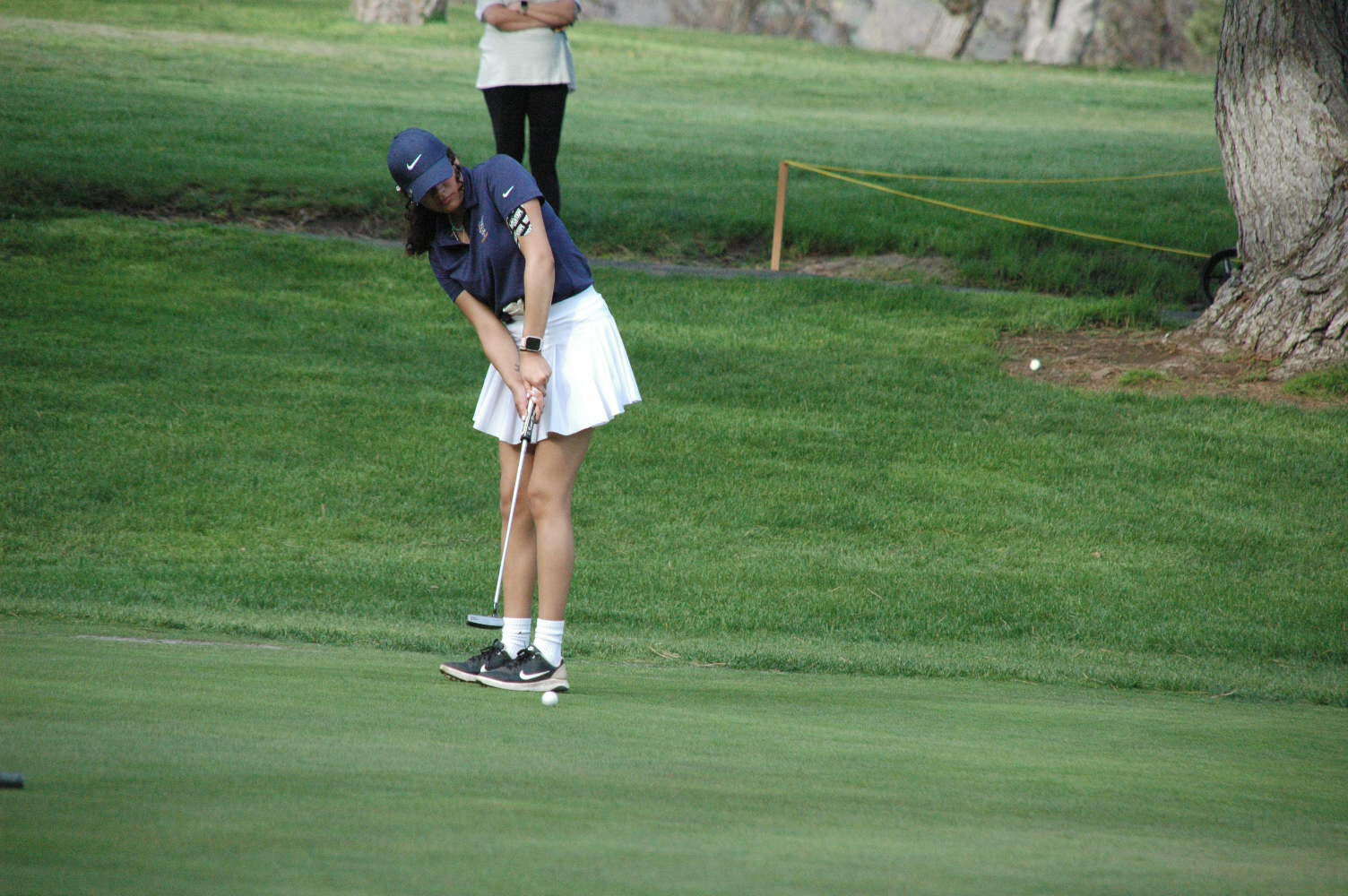Eagles into heart of spring girls golf swing
